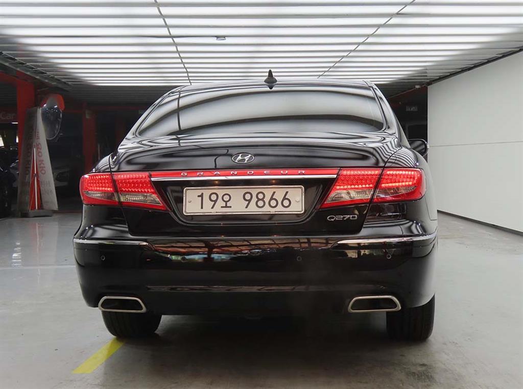 HYUNDAI Grandeur - Vista 3