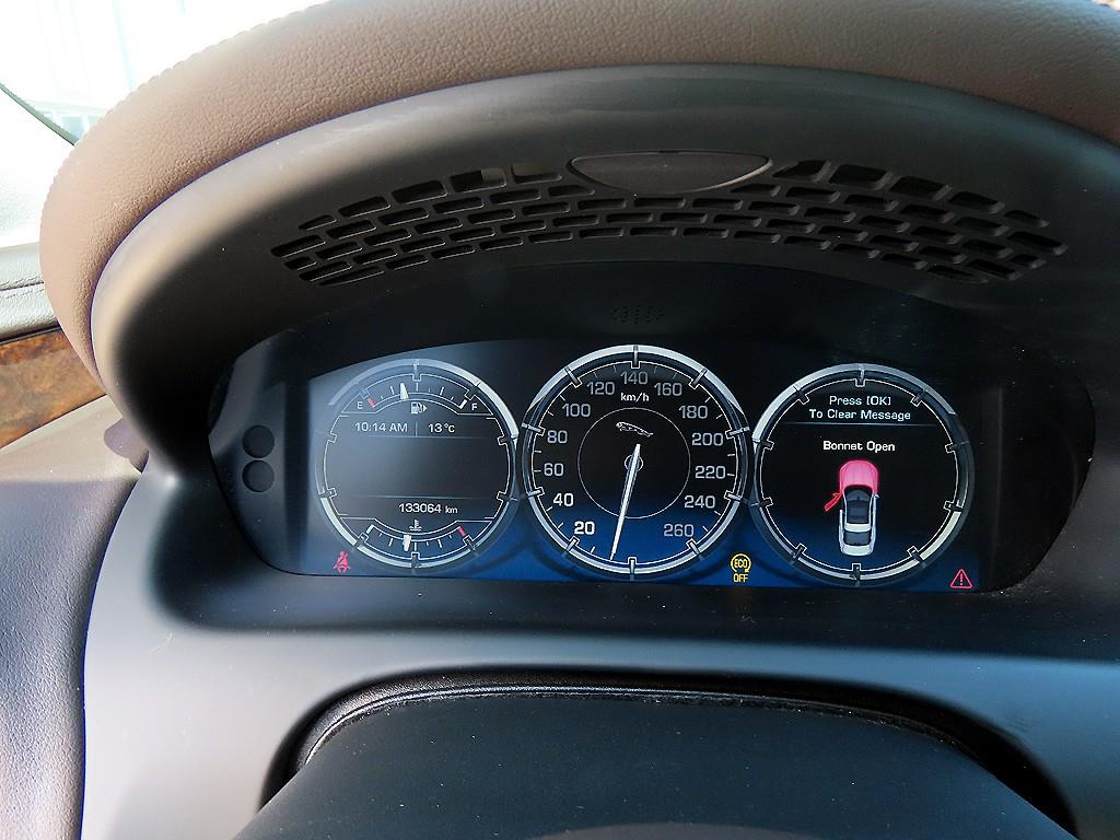 Jaguar XJ - Vista 9