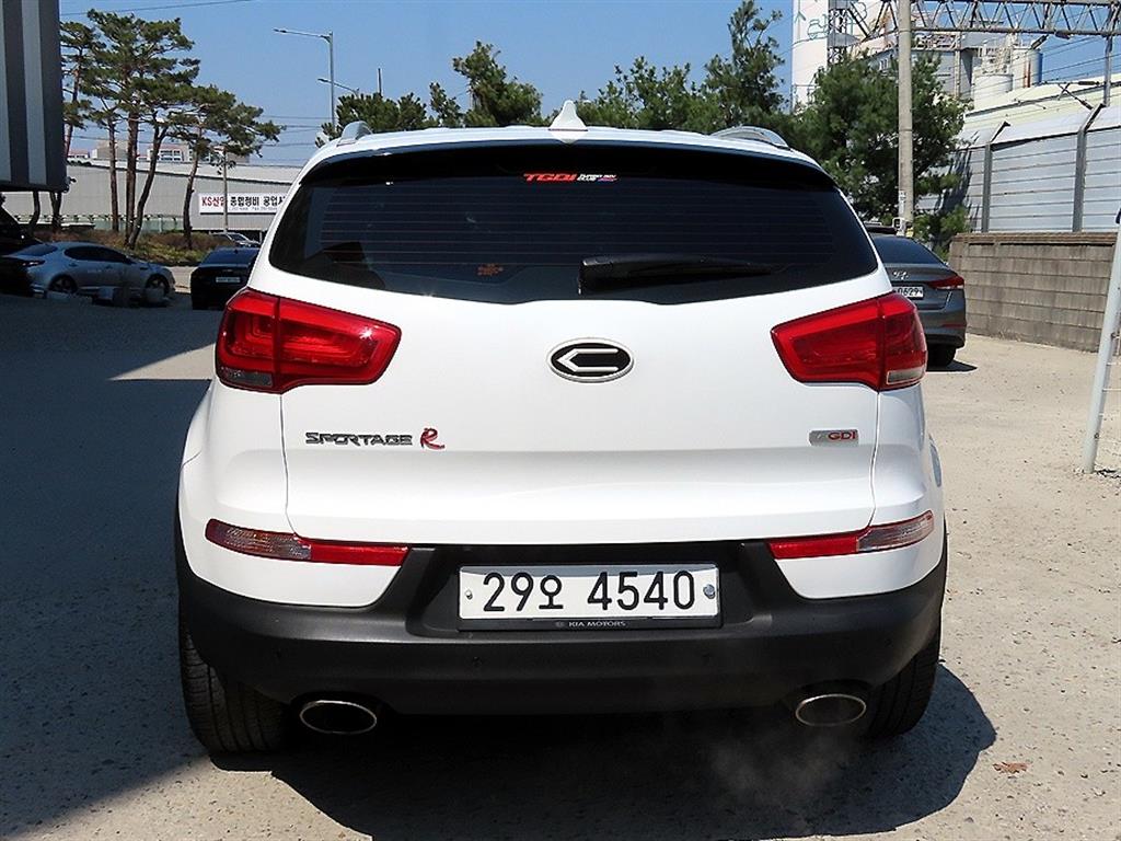 KIA Sportage - Vista 4