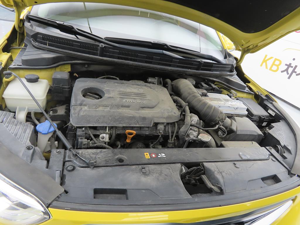 KIA Stonic 2018 Amarillo - Importación desde Corea - HF Imports Iquique - Foto 19