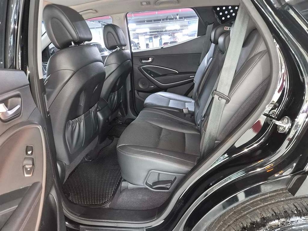 HYUNDAI Santa Fe - Vista 7