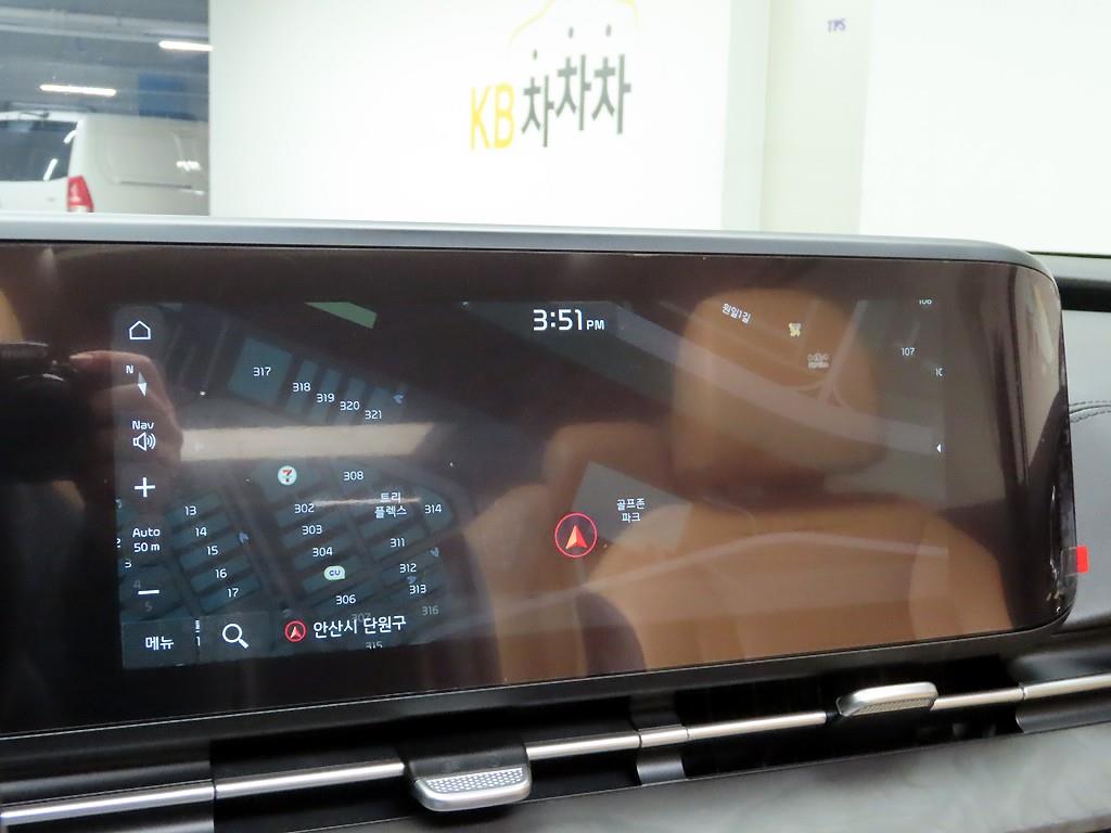KIA Carnival - Vista 8