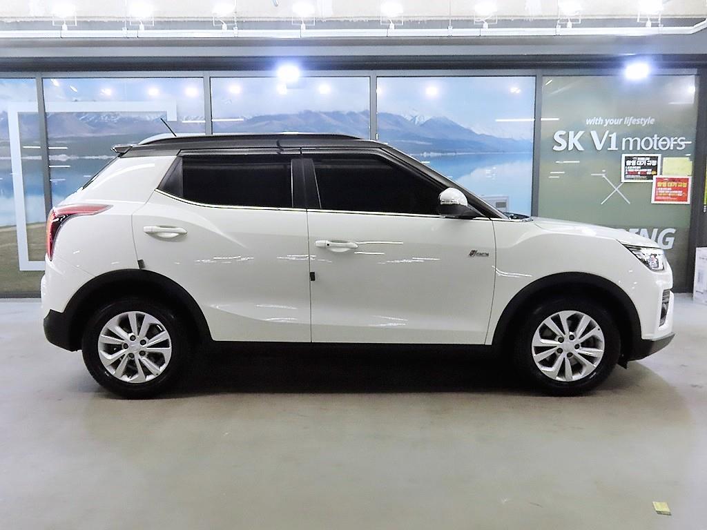 Ssangyong Tivoli - Vista 3