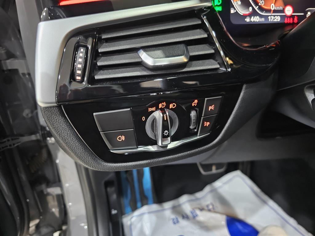 BMW 5 Series 2022 Gris - Importación desde Corea - HF Imports Iquique - Foto 15