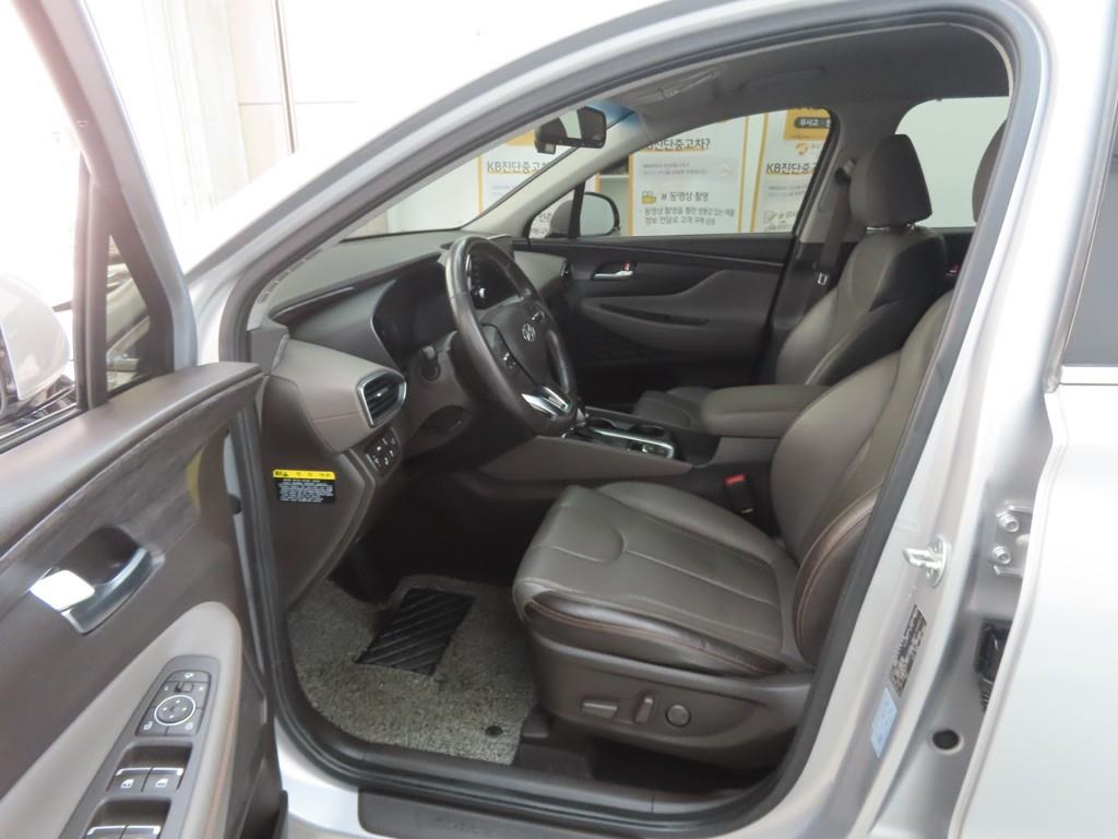 HYUNDAI Santa Fe - Vista 5