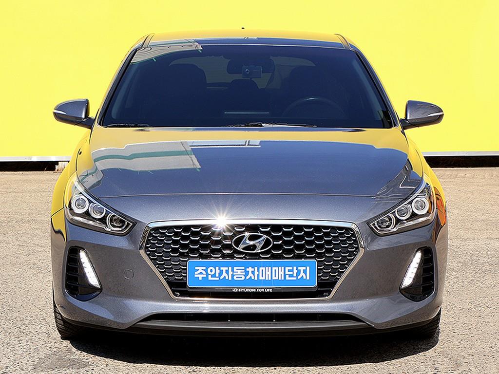 HYUNDAI i30 2018 Gris - Importación desde Corea - HF Imports Iquique - Foto 1