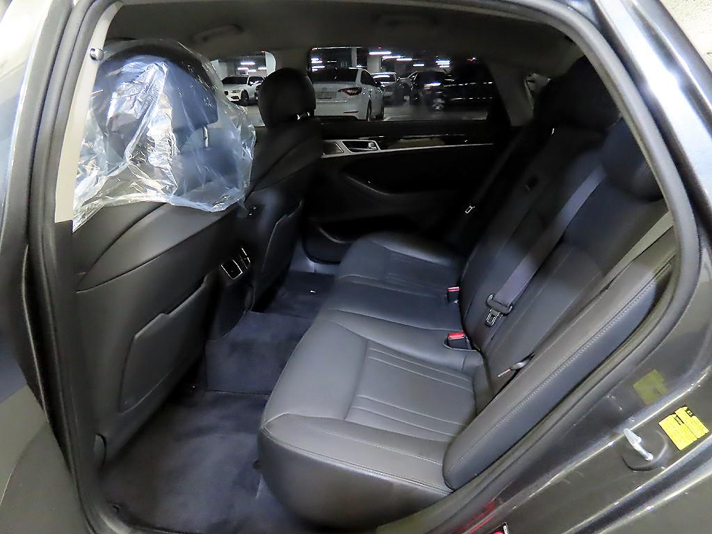 Genesis G80 - Vista 7