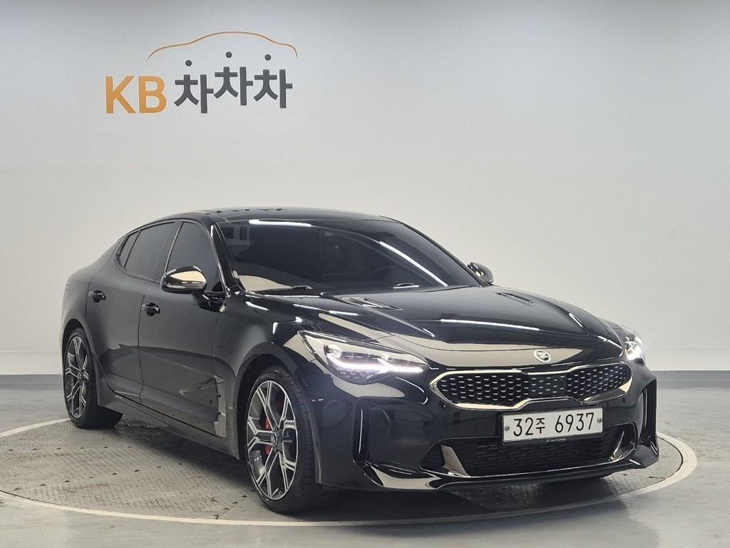 KIA Stinger - Vista 4