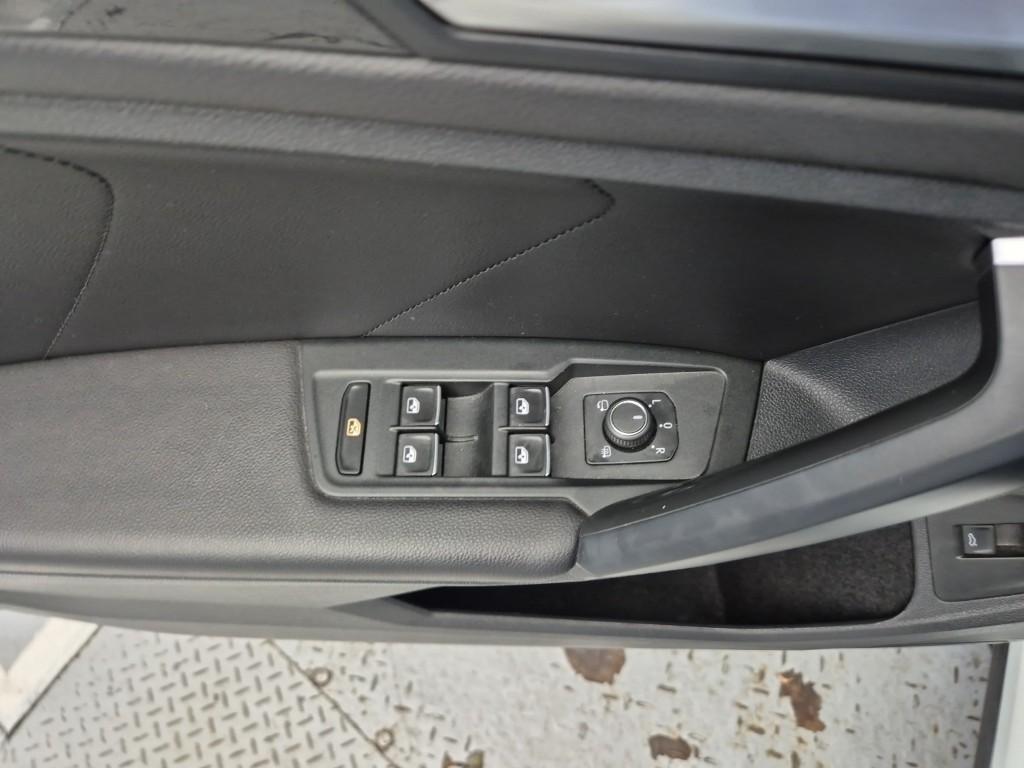 Volkswagen Tiguan 2022 Blanco - Importación desde Corea - HF Imports Iquique - Foto 18