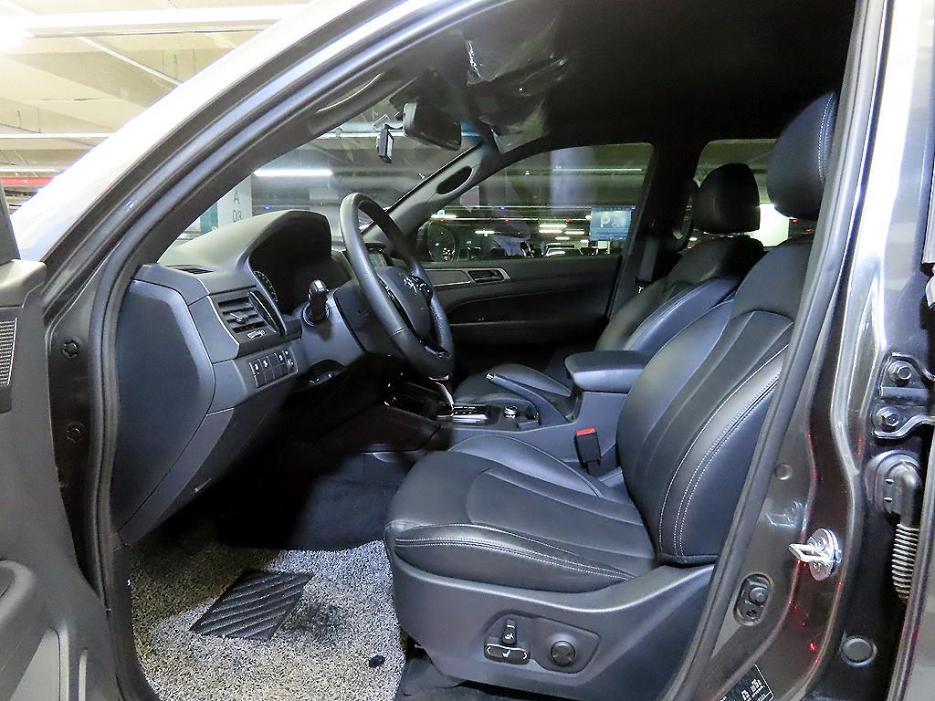 Ssangyong Rexton - Vista 6