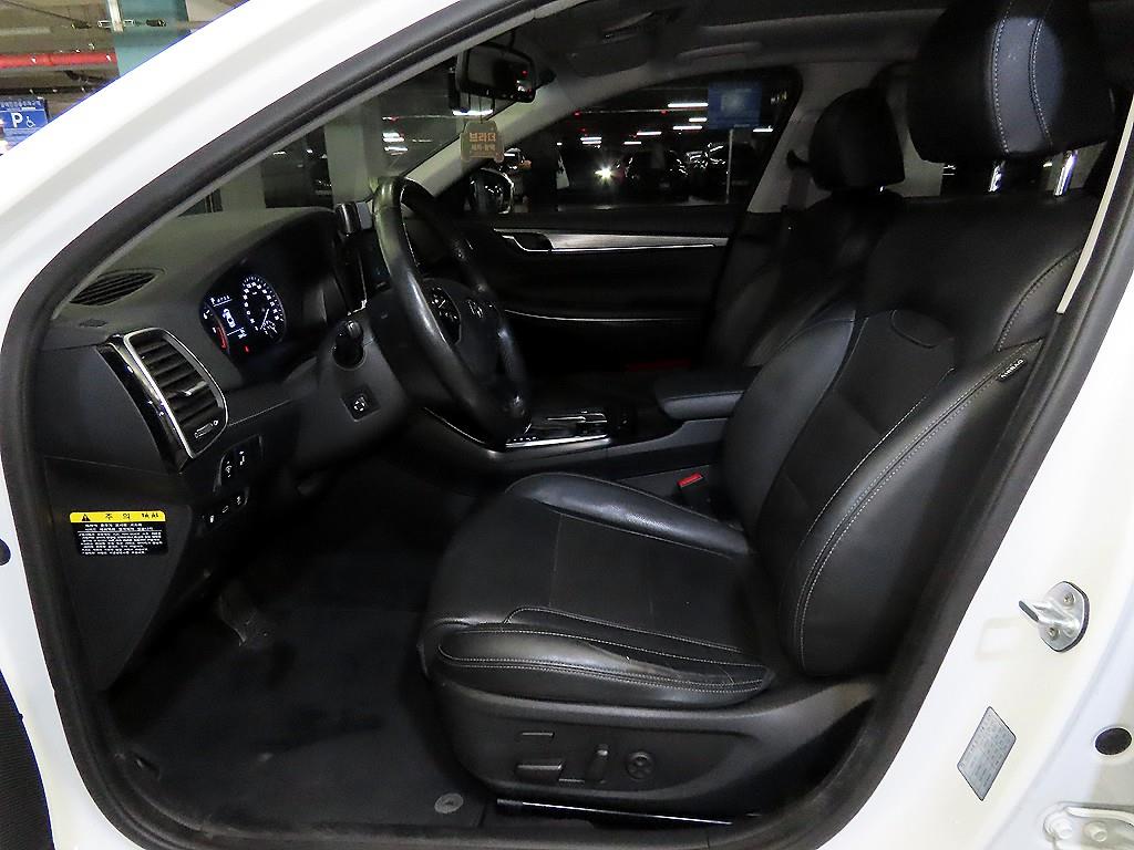 HYUNDAI Grandeur - Vista 5