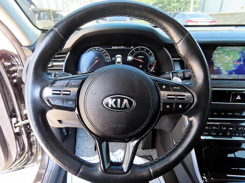 KIA K7 - Vista 8