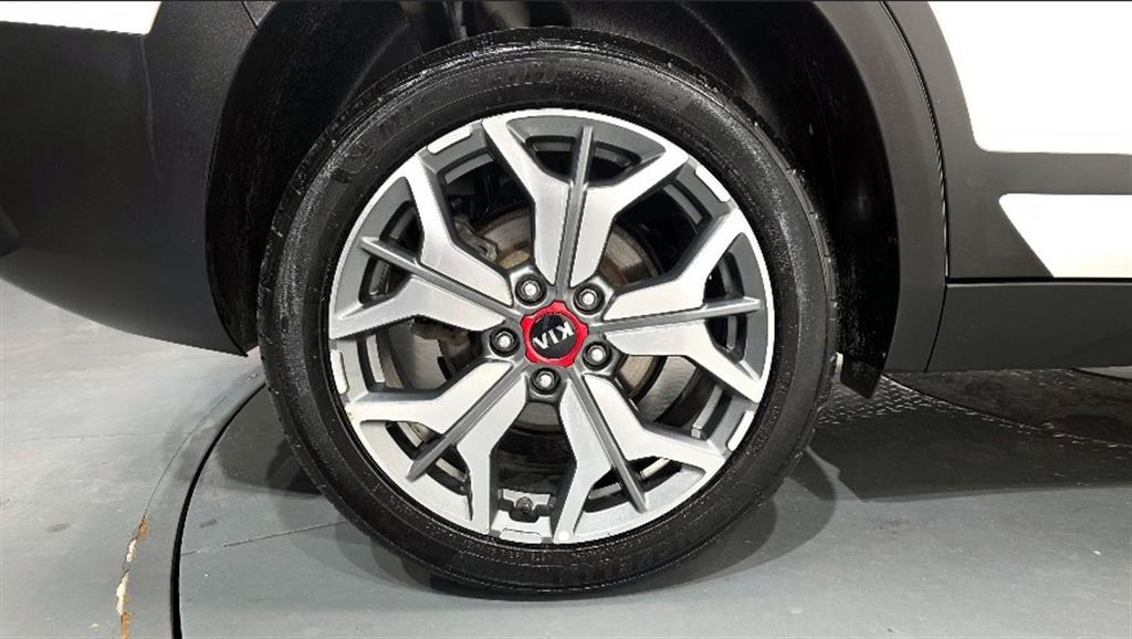 KIA Seltos - Vista 5