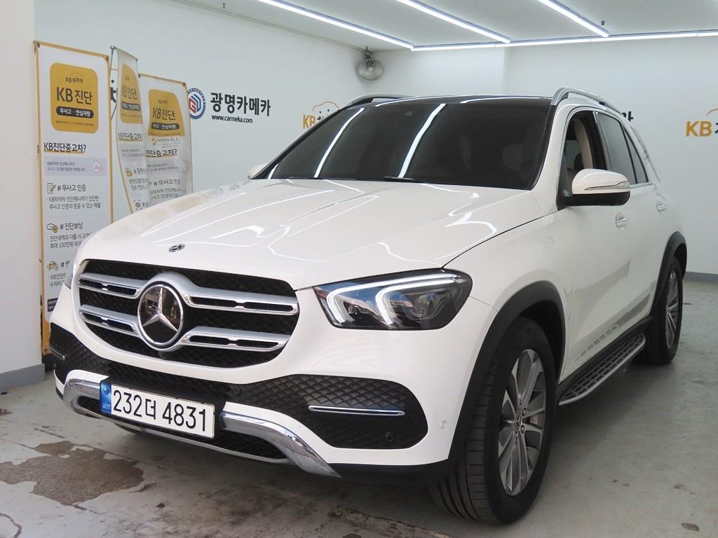 Mercedes Benz GLE Class - Vista 2