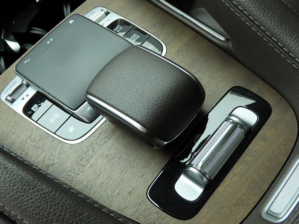 Mercedes Benz GLE Class - Vista 11