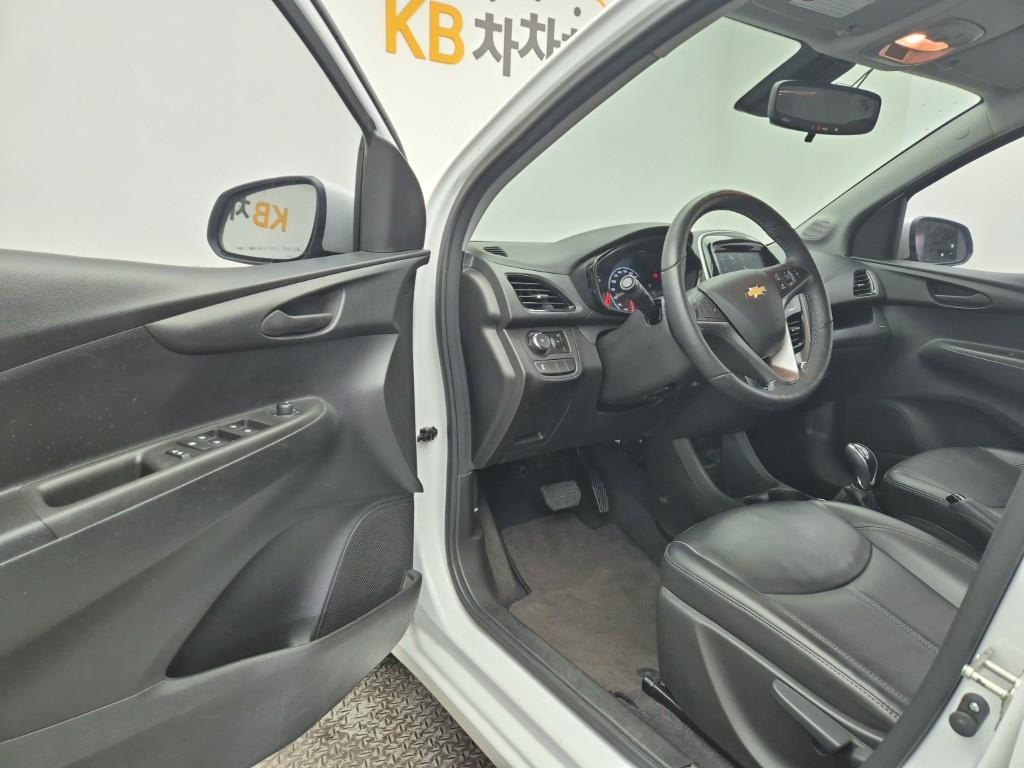 Chevrolet Spark 2017 Blanco - Importación desde Corea - HF Imports Iquique - Foto 18