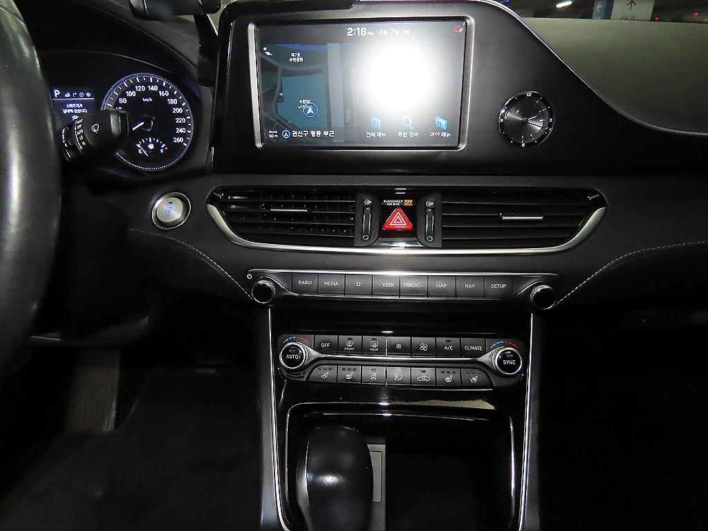 HYUNDAI Grandeur - Vista 10