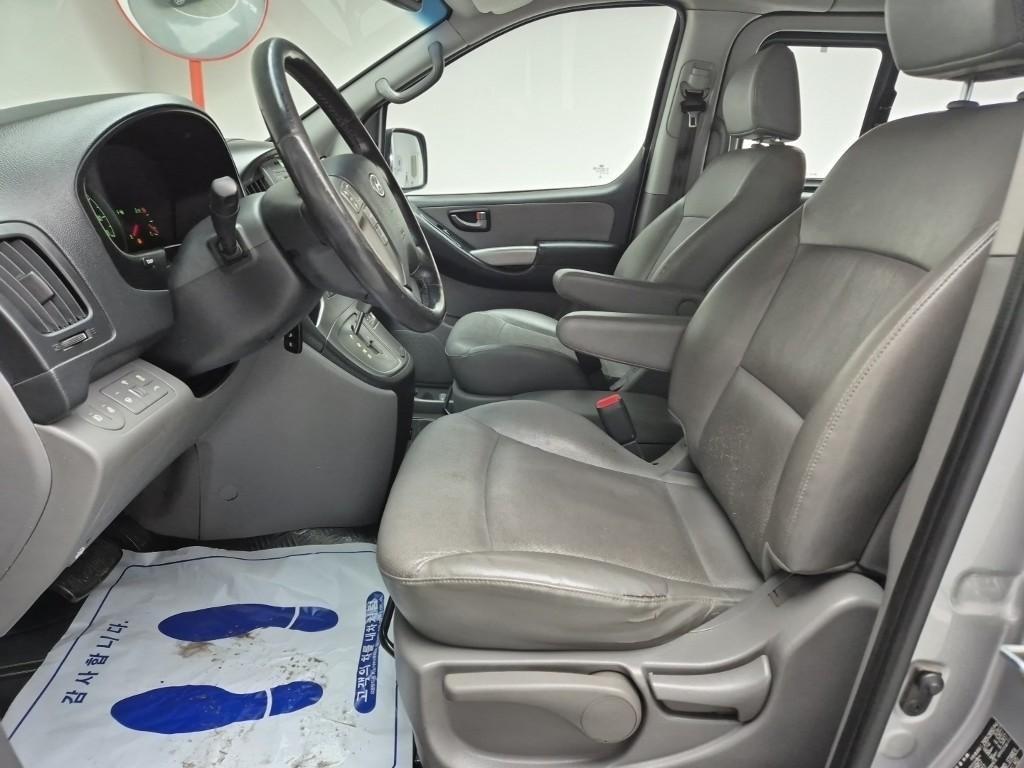 HYUNDAI Starex 2015 Plateado - Importación desde Corea - HF Imports Iquique - Foto 16