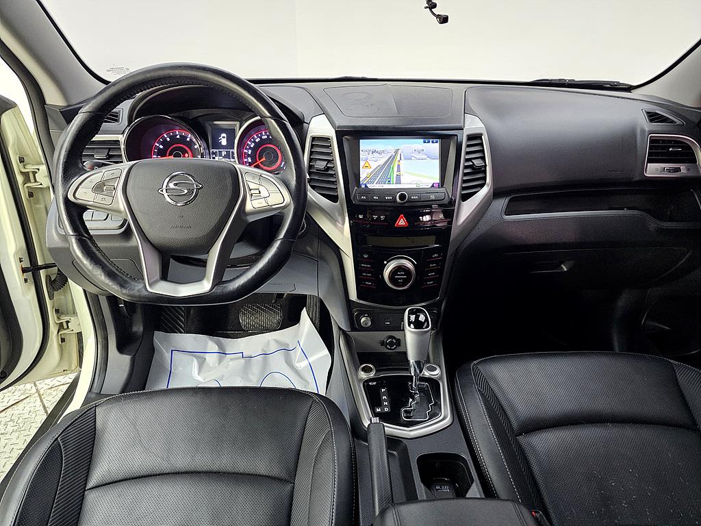 Ssangyong Tivoli - Vista 5