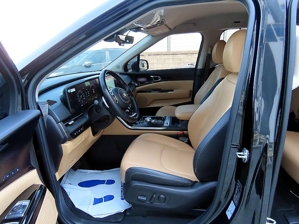 KIA Carnival - Vista 5