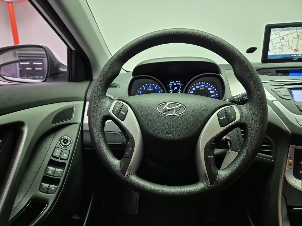 HYUNDAI Avante 2012 Blanco - Importación desde Corea - HF Imports Iquique - Foto 16