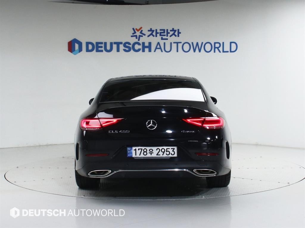 Mercedes Benz CLS Class - Vista 4