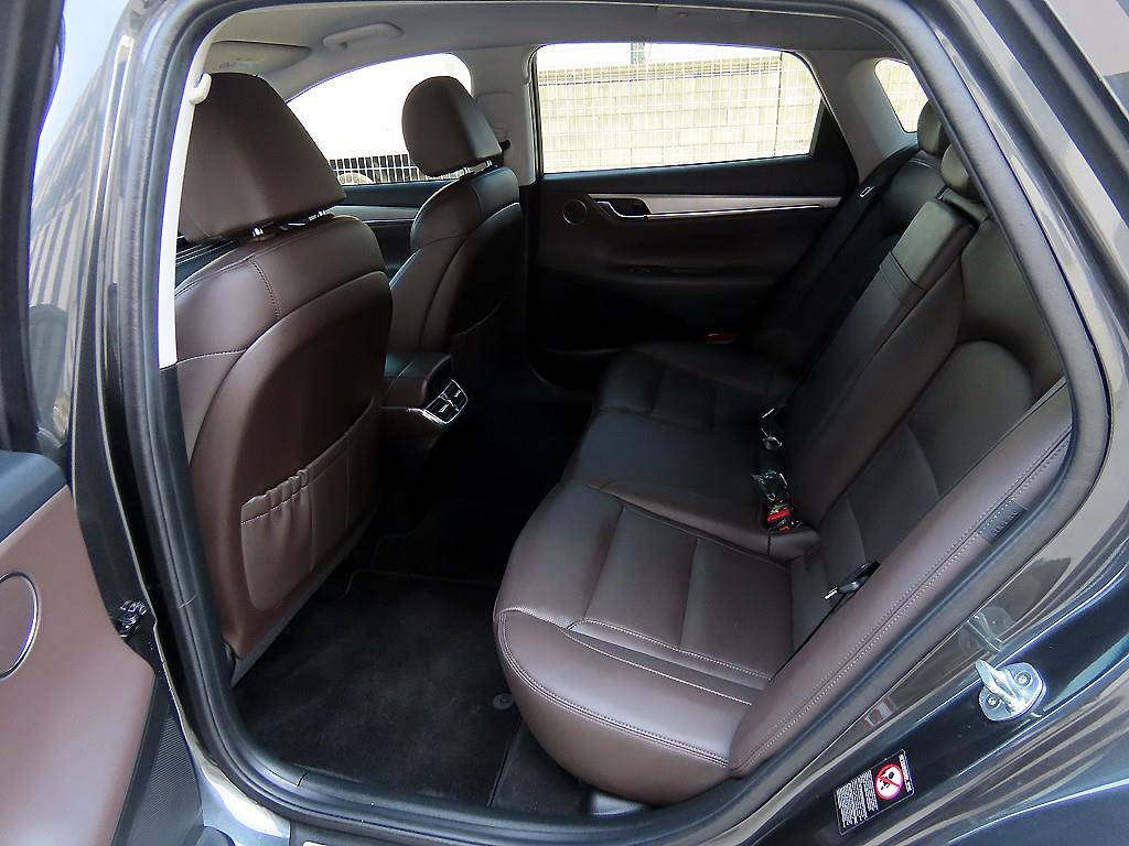 HYUNDAI Grandeur - Vista 6