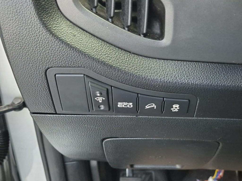 KIA Sportage 2011 Plateado - Importación desde Corea - HF Imports Iquique - Foto 16