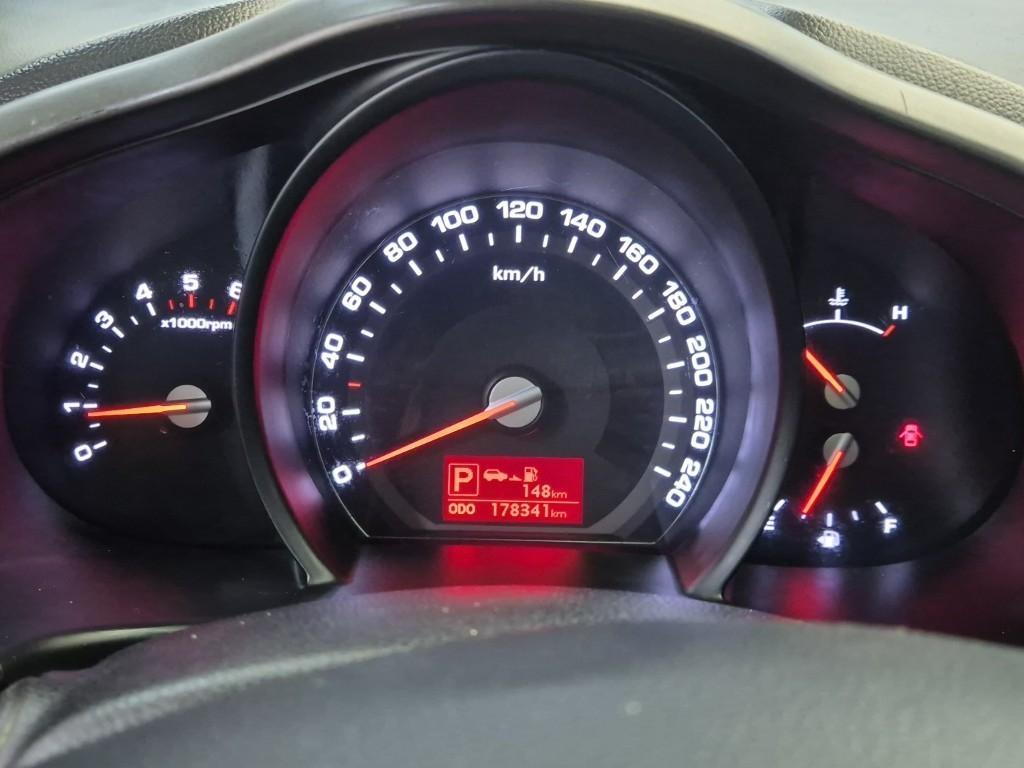 KIA Sportage - Vista 6