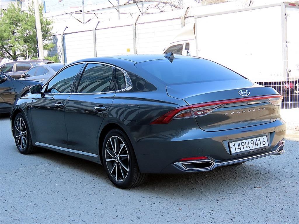 HYUNDAI Grandeur - Vista 3