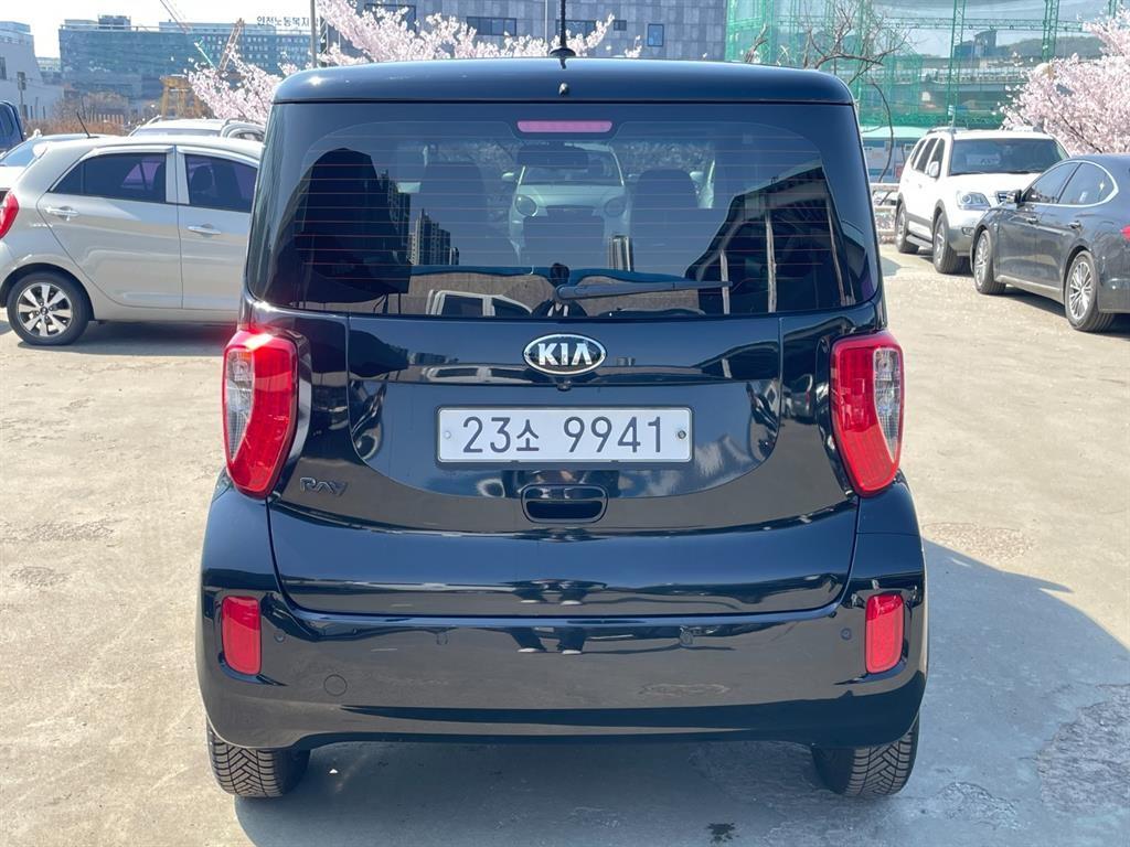 KIA Ray - Vista 4