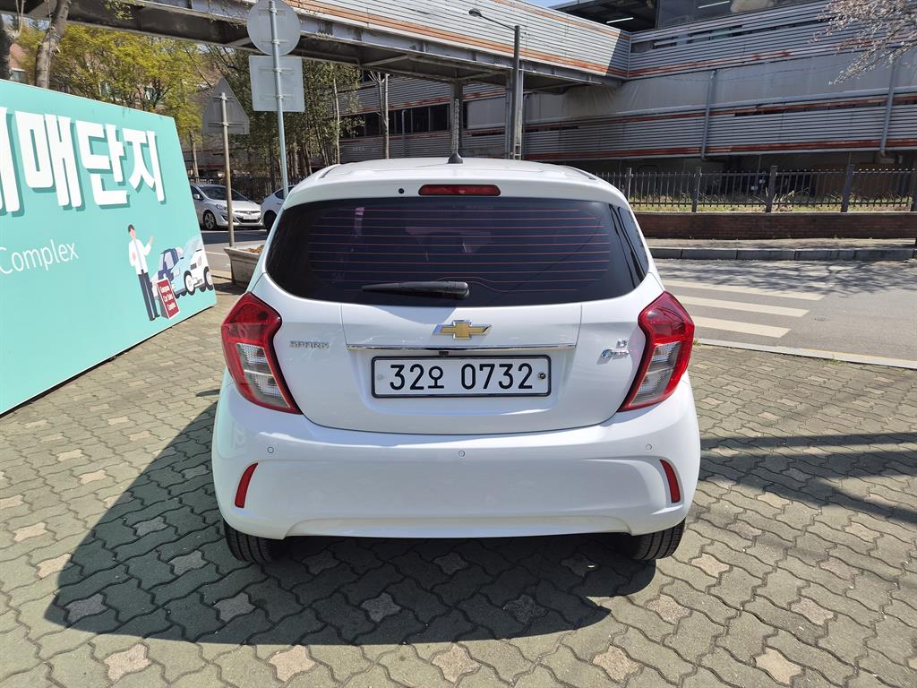 Chevrolet Spark - Vista 3