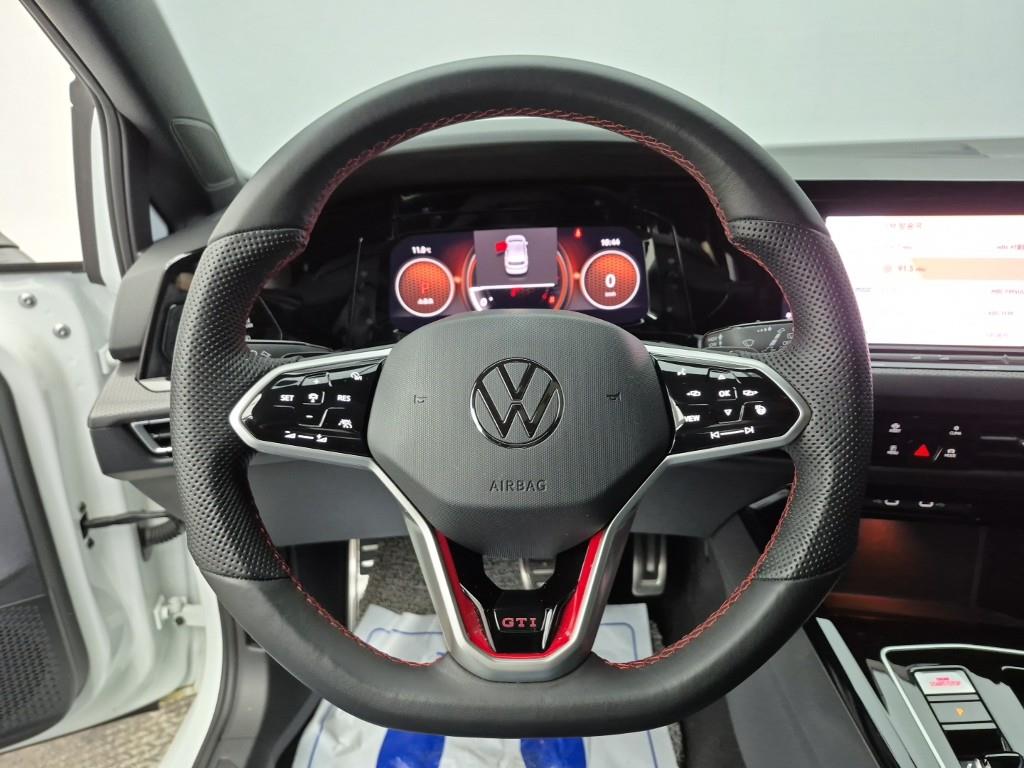 Volkswagen Golf - Vista 9