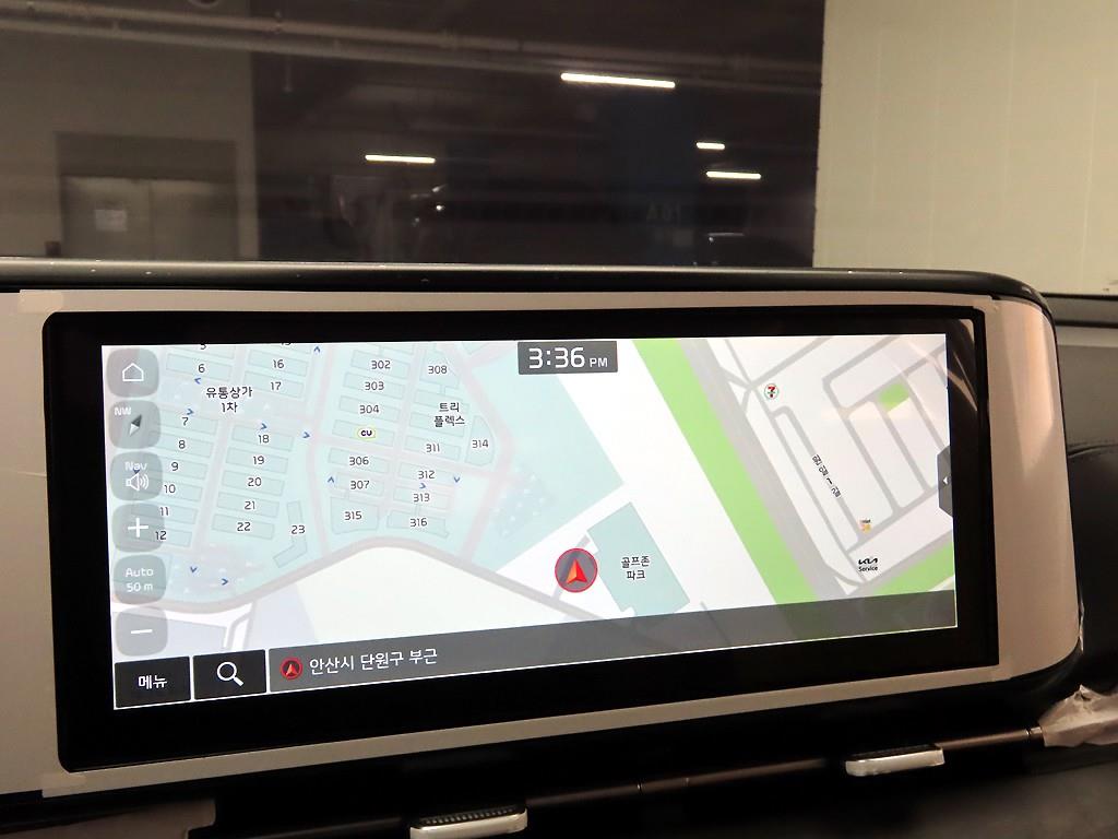 KIA Carnival - Vista 8