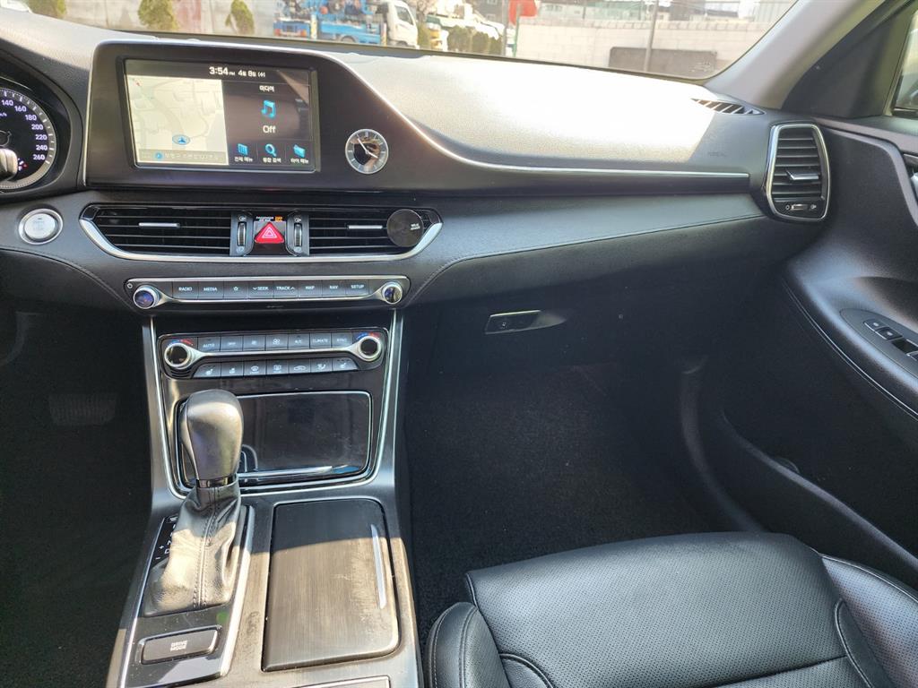HYUNDAI Grandeur 2018 Gris - Importación desde Corea - HF Imports Iquique - Foto 14