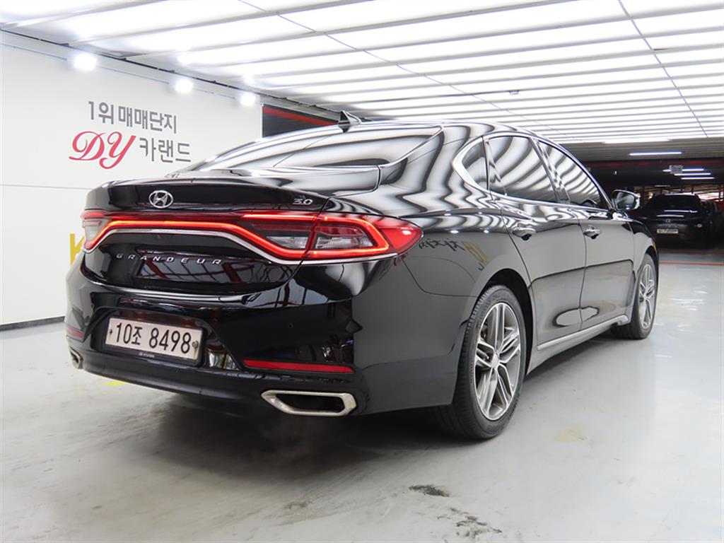 HYUNDAI Grandeur - Vista 4