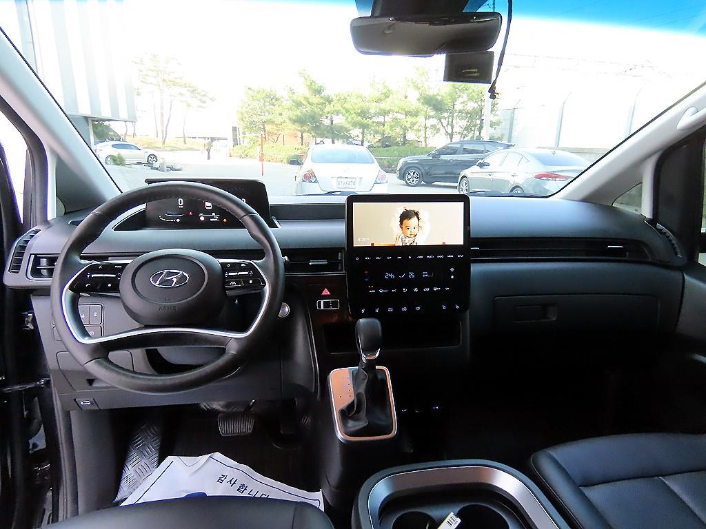 HYUNDAI Staria - Vista 7