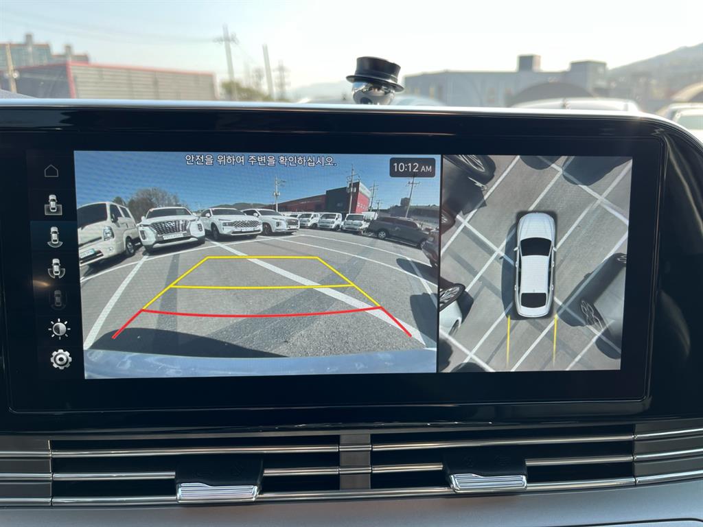 HYUNDAI Grandeur - Vista 11