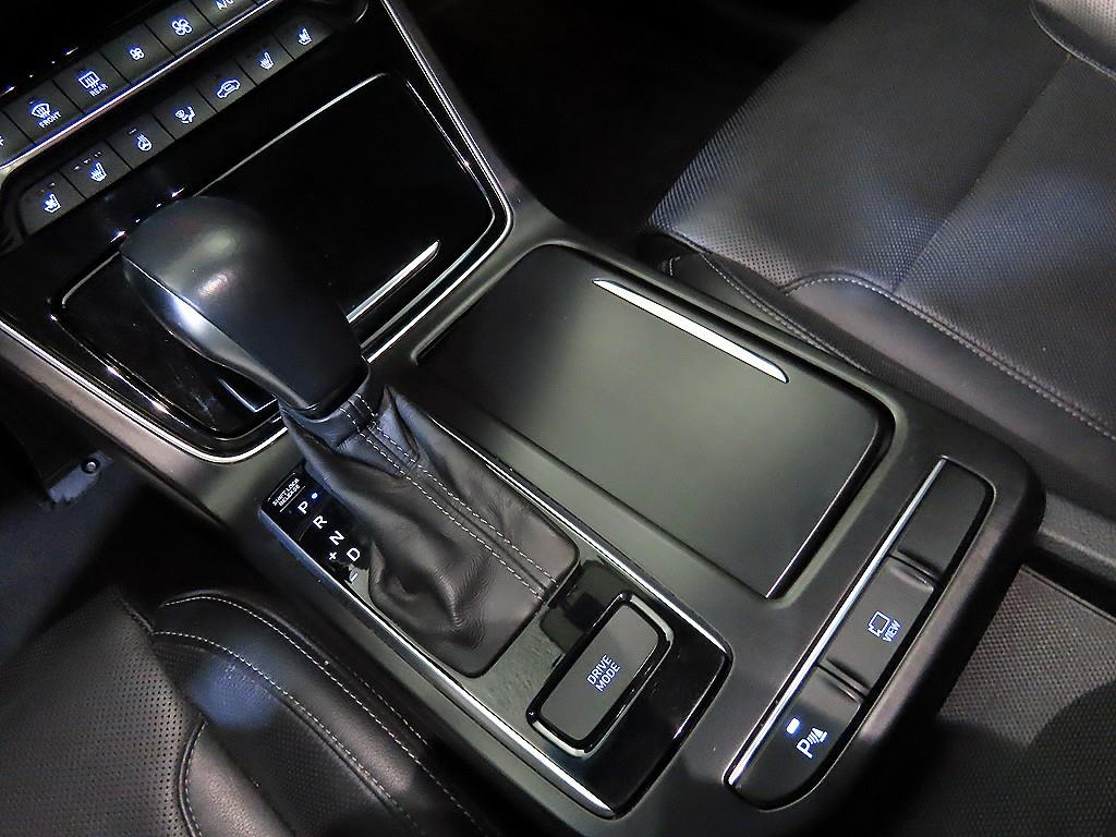 HYUNDAI Grandeur - Vista 12