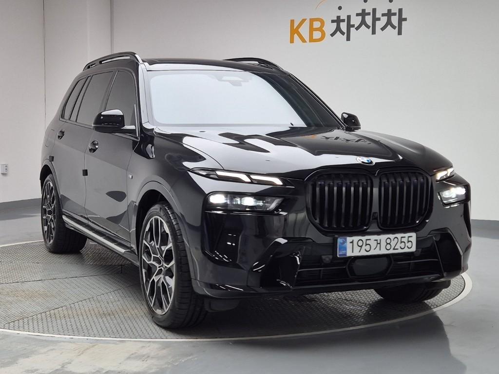 BMW X7 - Vista 4