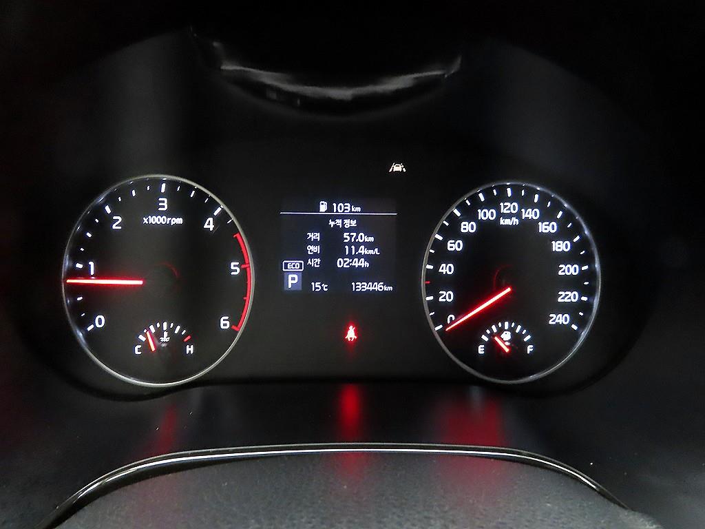 KIA Seltos - Vista 6