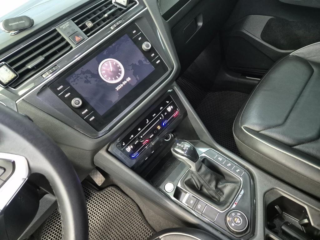 Volkswagen Tiguan - Vista 11