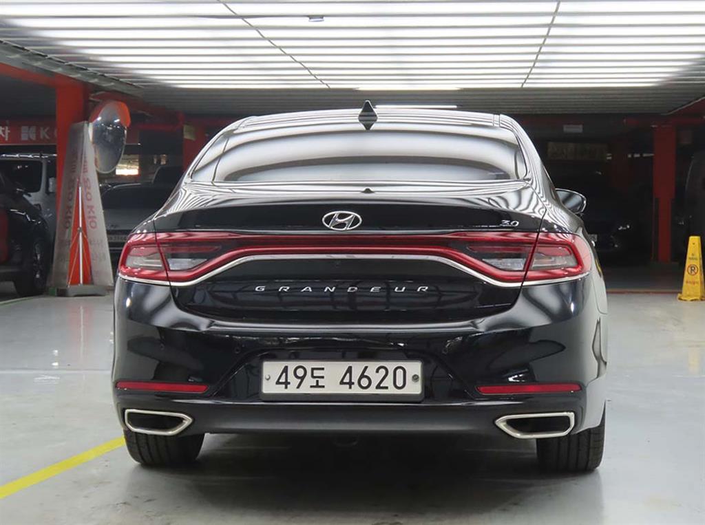 HYUNDAI Grandeur - Vista 3