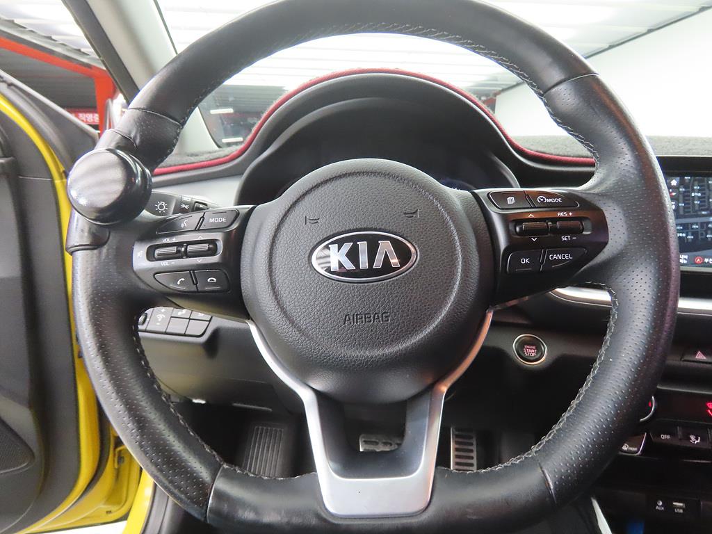 KIA Stonic - Vista 8