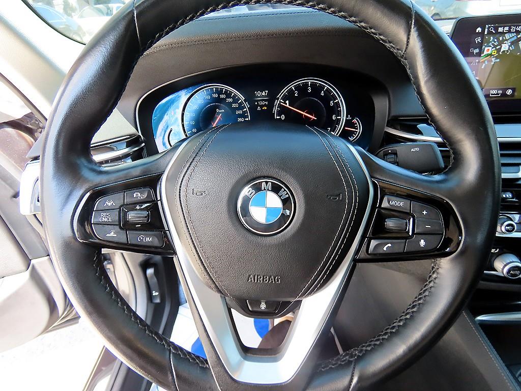 BMW 5 Series - Vista 8