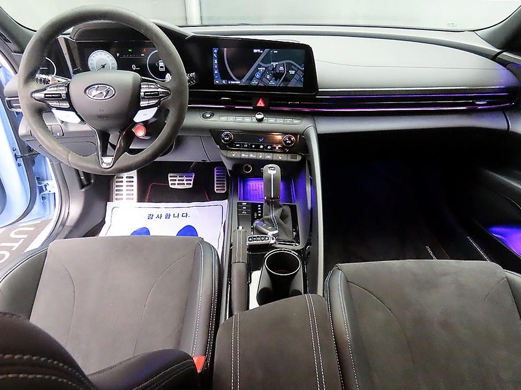 HYUNDAI Avante - Vista 7