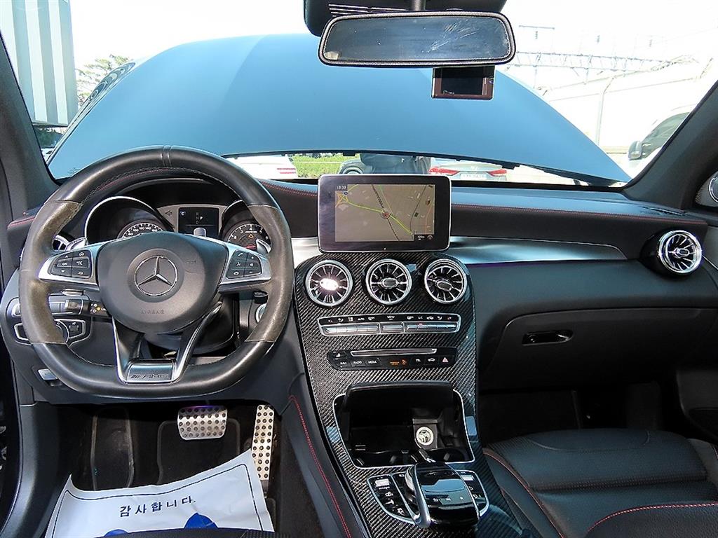 Mercedes Benz GLC Class - Vista 7