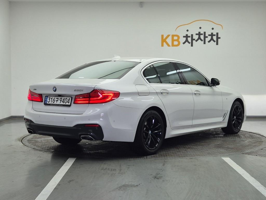 BMW 5 Series - Vista 4