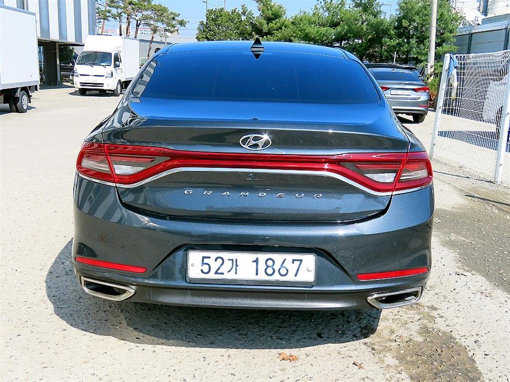HYUNDAI Grandeur - Vista 4