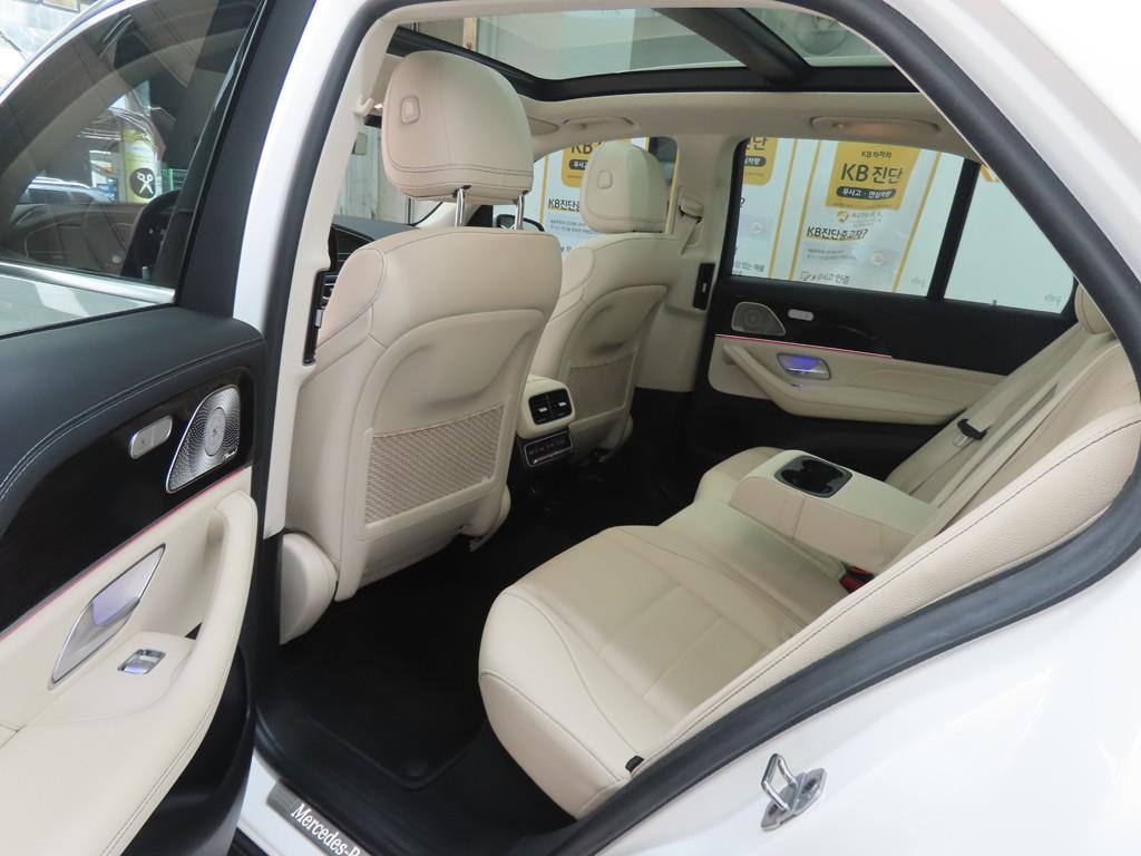 Mercedes Benz GLE Class - Vista 6